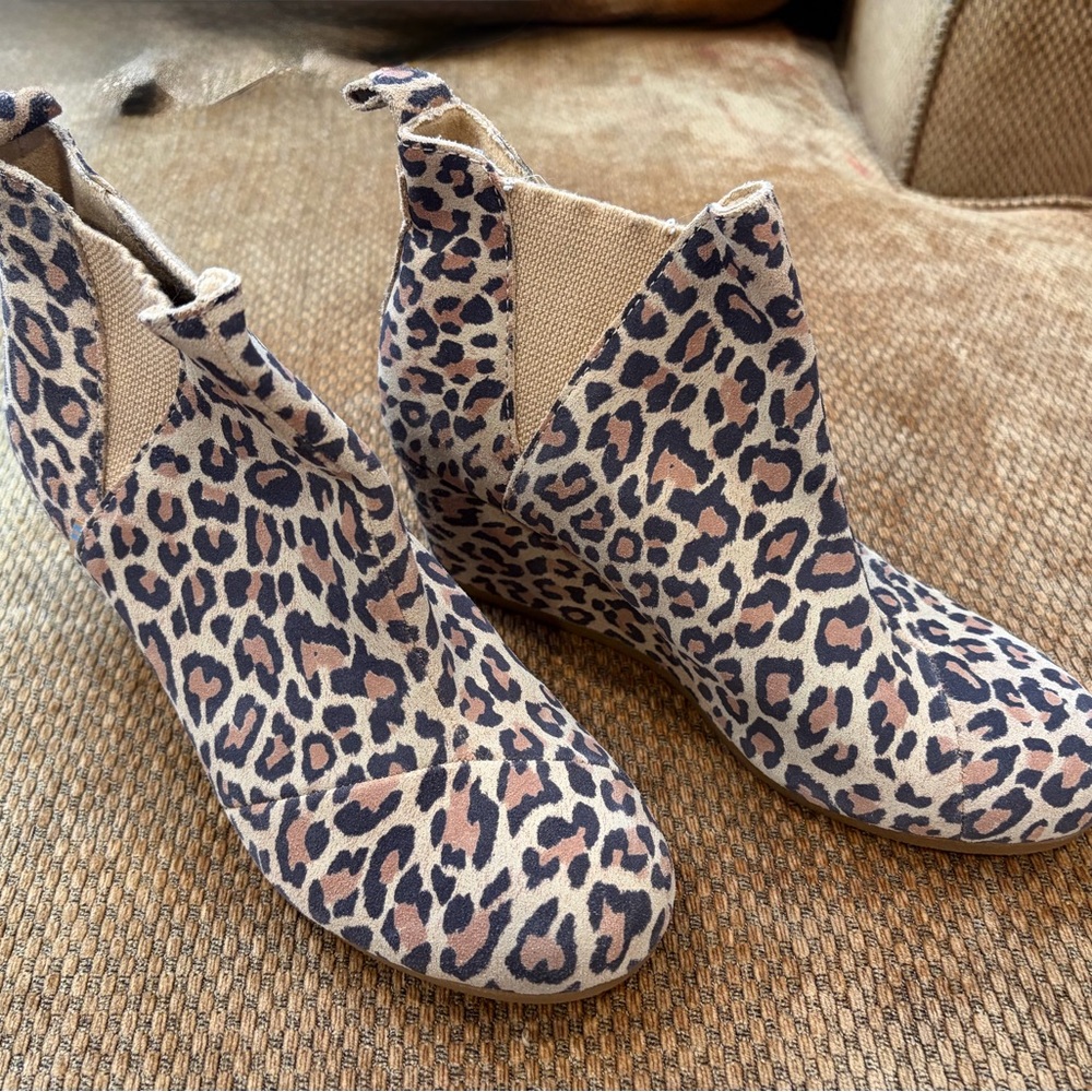 Toms Leopard Print Ankle Booties